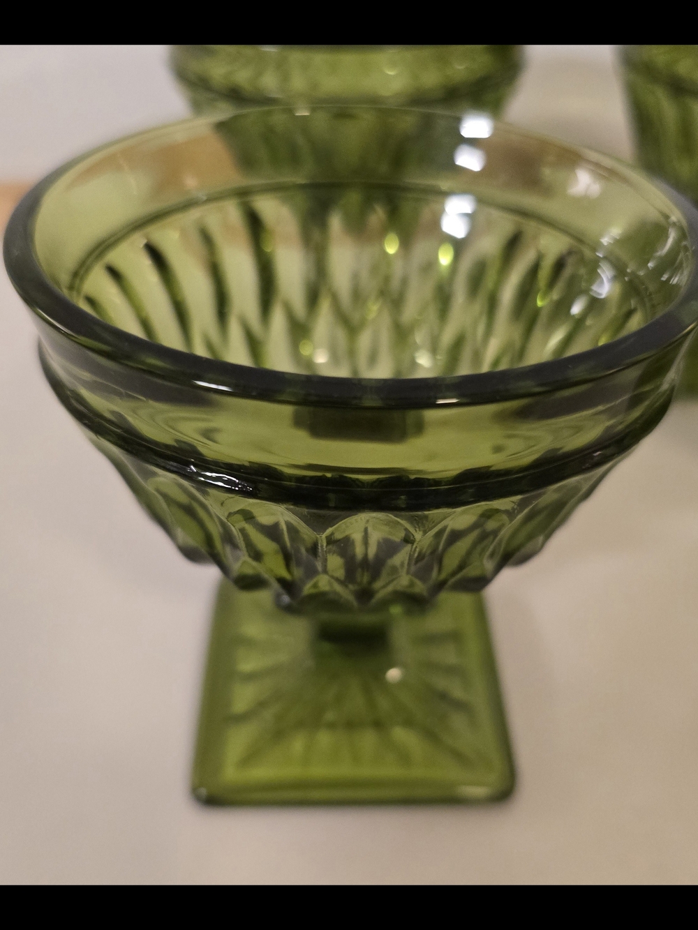 Vintage 1960s Indiana Glass Mount Vernon Green Sherbet Dessert Bowls - Set of 4 - Picture 6 of 9